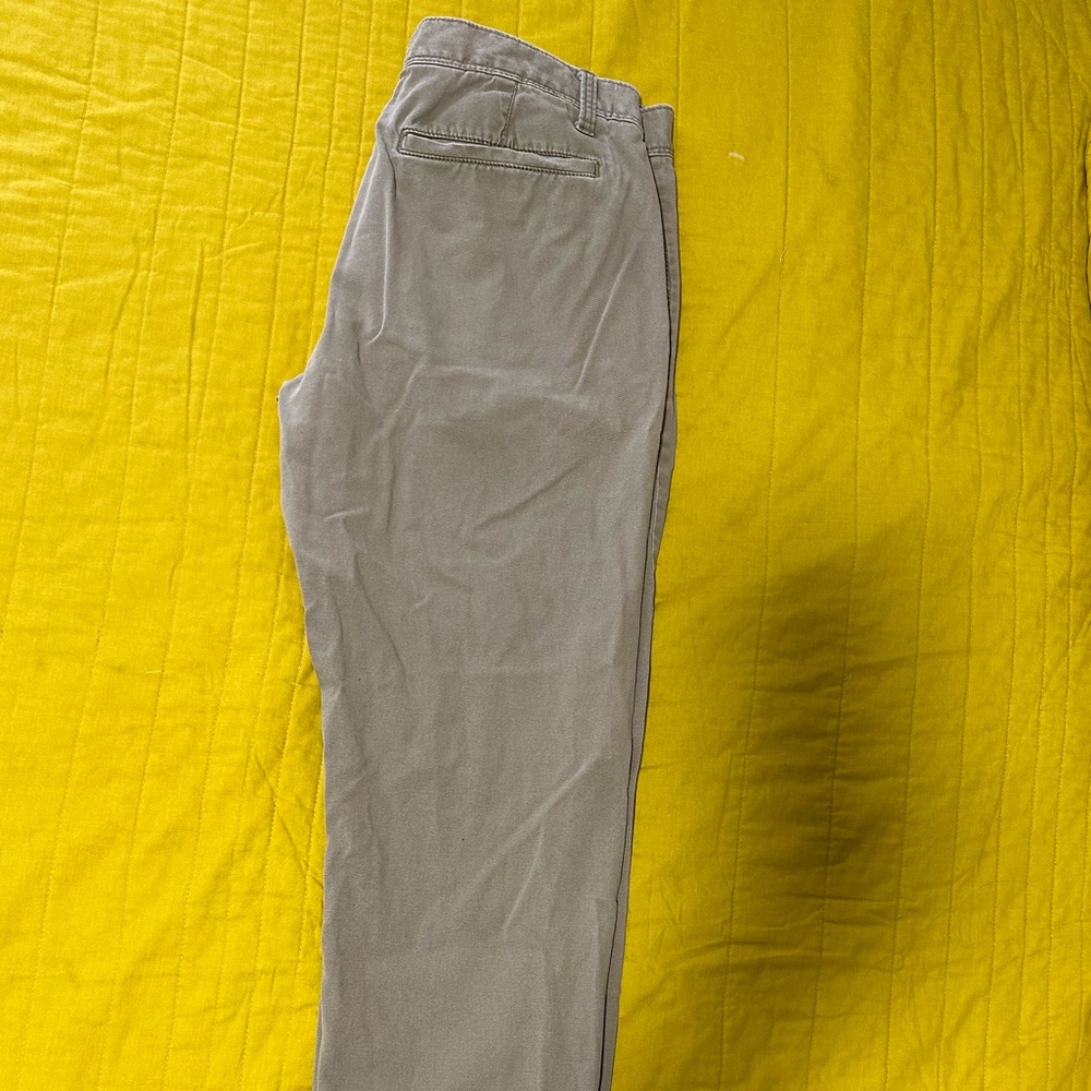 Men’s khakis